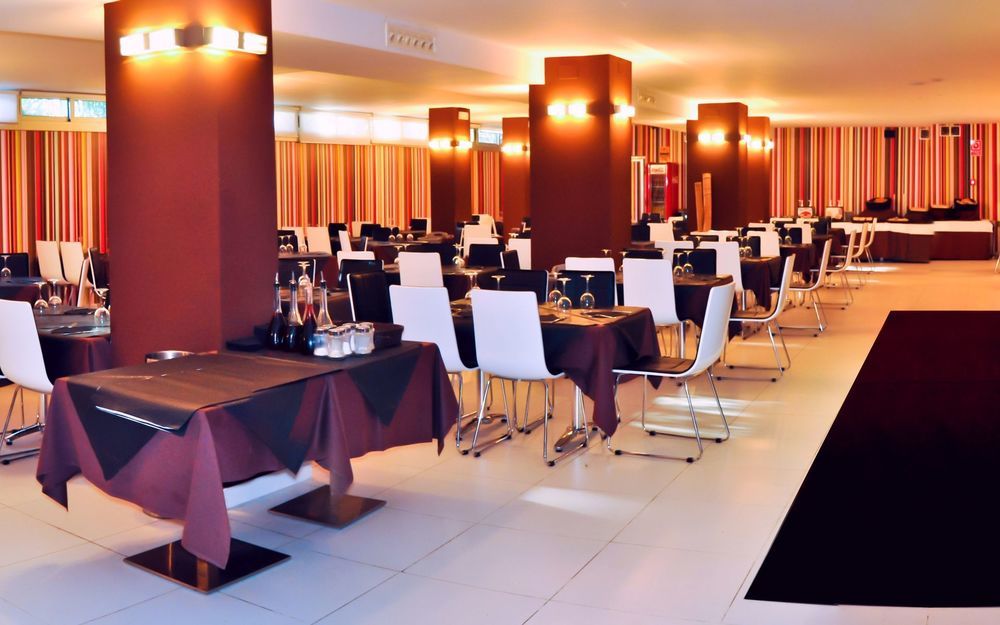 Aparthotel Four Elements Suites Salou Zewnętrze zdjęcie