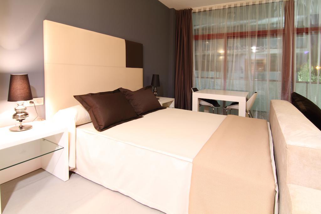 Aparthotel Four Elements Suites Salou Pokój zdjęcie