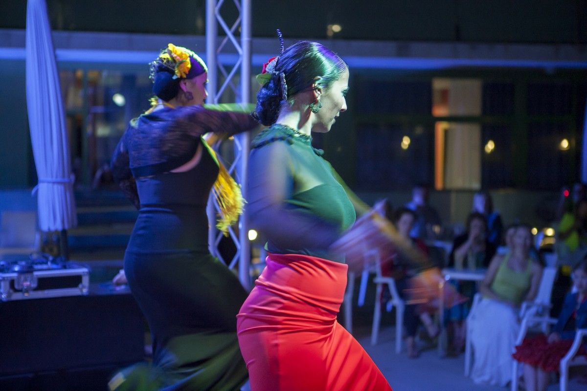 Aparthotel Four Elements Suites Salou Zewnętrze zdjęcie