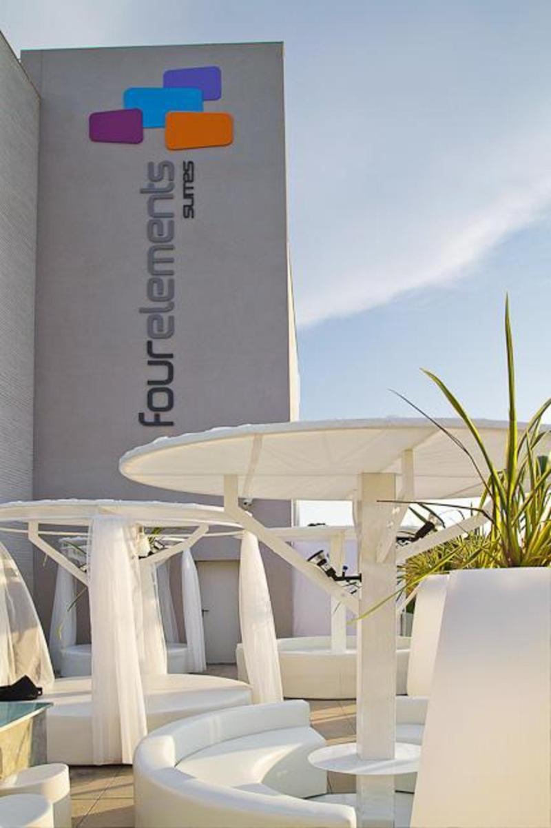 Aparthotel Four Elements Suites Salou Zewnętrze zdjęcie